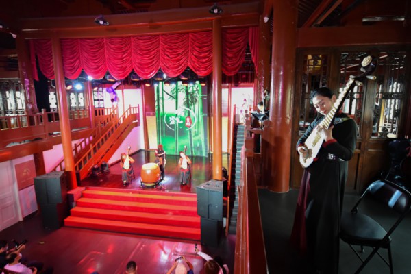 成都酒吧养生秘籍大揭秘(酒吧 成都)